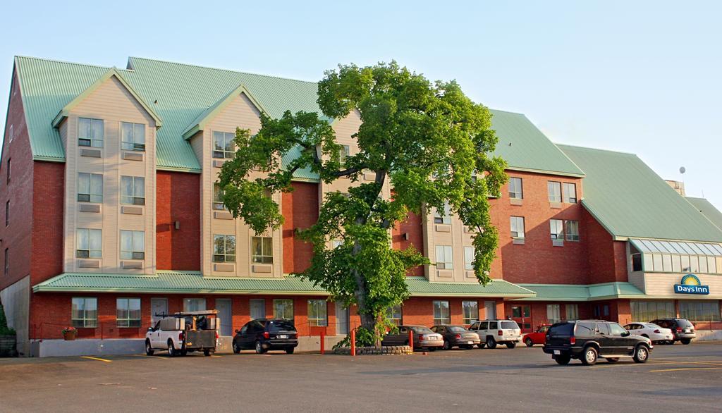 Days Inn By Wyndham Dalhousie Exterior photo